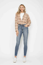 Load image into Gallery viewer, Judy Blue Tummy Control Contrast Blue Wash Denim Skinny Jeans