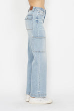Load image into Gallery viewer, Judy Blue Straight Leg Light Blue Denim Cargo Jeans