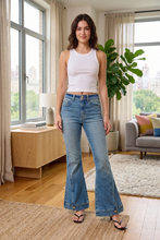 Load image into Gallery viewer, Judy Blue High Waist Vintage Wash Flare Jeans