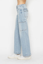 Load image into Gallery viewer, Judy Blue Straight Leg Light Blue Denim Cargo Jeans