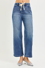 Cargar imagen en el visor de la galería, RISEN Elastic Band High Rise Cropped Wide Jeans
