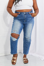 Загрузить изображение в средство просмотра галереи, RISEN Emily High Rise Destroyed Straight Leg Relaxed Fit Cropped Blue Denim Jeans