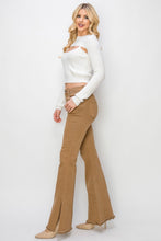 Carregar imagem no visualizador da galeria, RISEN Brown Side Slit Flared Leg Denim Jeans
