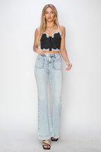 Cargar imagen en el visor de la galería, Risen Patch Pocket Flared Leg Light Blue Washed Denim Jeans
