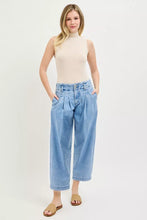 Load image into Gallery viewer, RISEN Slouchy Crop Barrel Pleated Jeans
