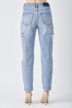 Carica l'immagine nel visualizzatore di Gallery, RISEN Distressed Slim Cropped Blue Denim Jeans
