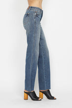 Load image into Gallery viewer, Judy Blue Tummy Control Blue Washed Straight Leg Denim Jeans
