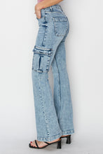 Загрузить изображение в средство просмотра галереи, RISEN Blue Denim Cargo Flared Leg Jeans
