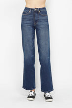 Load image into Gallery viewer, Judy Blue Tummy Control Washed Blue Denim Straight Leg Denim Jeans
