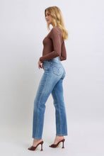Load image into Gallery viewer, Judy Blue Wash Thermal Wash Straight Leg Blue Denim Jeans
