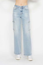 Load image into Gallery viewer, Judy Blue Straight Leg Light Blue Denim Cargo Jeans
