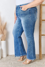 Cargar imagen en el visor de la galería, RISEN High Waisted Washed Blue Denim Flared Leg Jeans
