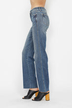 Load image into Gallery viewer, Judy Blue Tummy Control Blue Washed Straight Leg Denim Jeans
