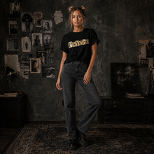 Cargar imagen en el visor de la galería, Slightly Unhinged Psycho Women's Organic Cotton T-Shirt
