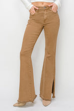 Carregar imagem no visualizador da galeria, RISEN Brown Side Slit Flared Leg Denim Jeans
