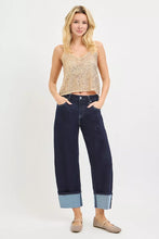 Carica l'immagine nel visualizzatore di Gallery, RISEN Slouchy Crop Barrel Cuffed Hem Jeans
