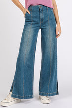 Load image into Gallery viewer, Mittoshop Medium Wash Seam Detail Wide Leg Denim Jeans
