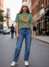 Carregar imagem no visualizador da galeria, Roller Skates Night Glide T-Shirt
