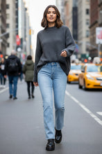 Load image into Gallery viewer, Judy Blue Mid Rise Thermal Bootcut Jeans
