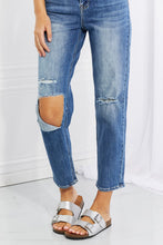Загрузить изображение в средство просмотра галереи, RISEN Emily High Rise Destroyed Straight Leg Relaxed Fit Cropped Blue Denim Jeans
